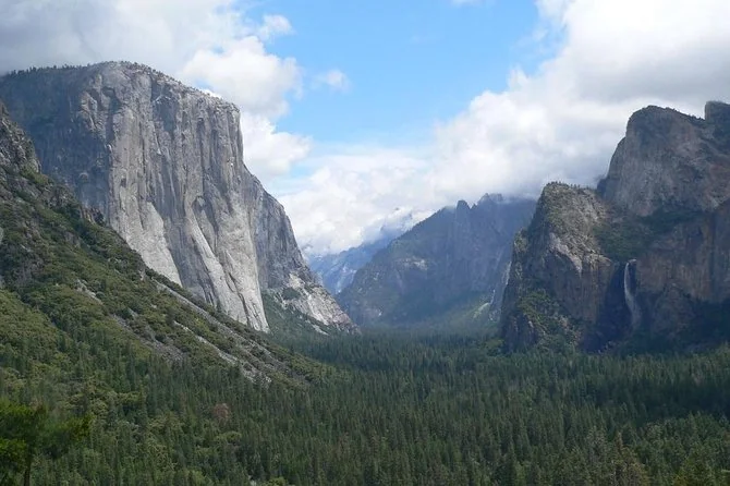 Yosemite Small-Group Day Trip with Sequoias
